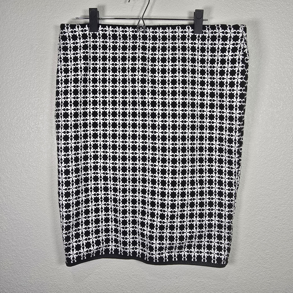 Nwt Max Studio Stretch Midi Pencil Straight Skirt‎ Black White